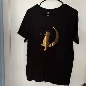 Elegant Black Tee with Gold Cat Design